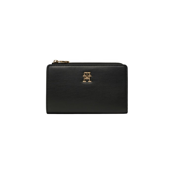 Tommy Hilfiger Women's Wallet